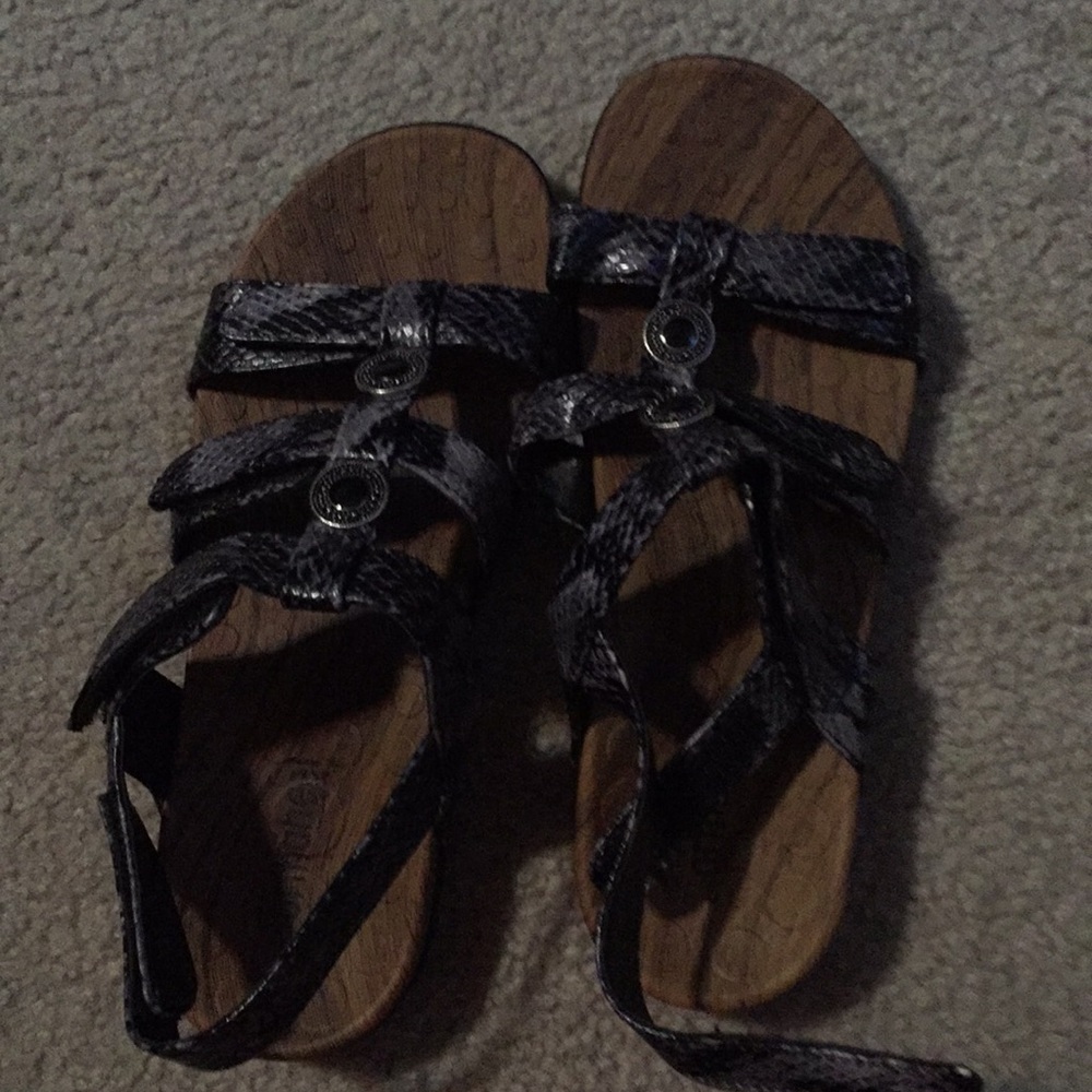 Orthoheel sandals